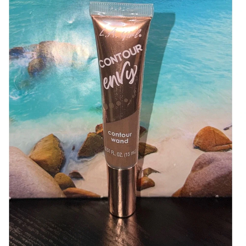 LA Girl Contour Envy Contour Wand Summer Nights GBL598 Liquid Bronzer 0.51oz NEW
